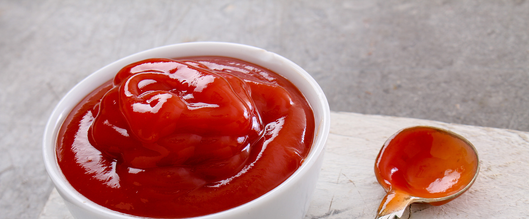 bowl of ketchup